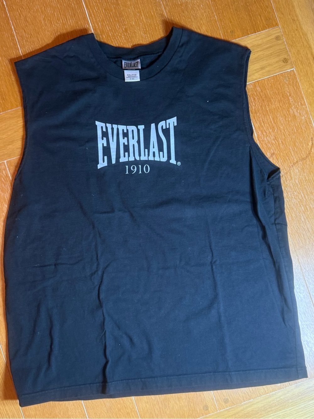 Men’s Everlast Black Muscle Sleeveless Tee with Gray Logo Print XXL